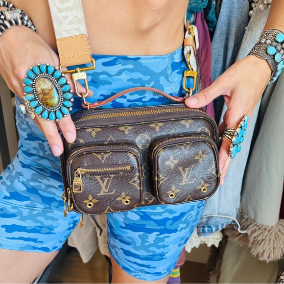 ♥️ Louis Vuitton ♥️ M80446 Utility Crossbody Monogram Bag - Picture 1 of 16